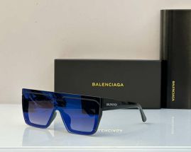 Picture of Balenciga Sunglasses _SKUfw53545478fw